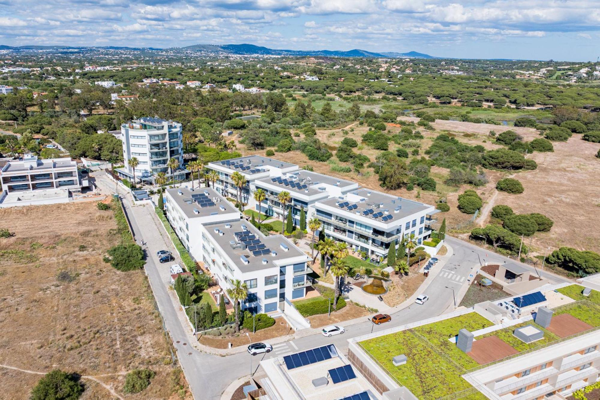 Cavalo Preto Luxury Beach Apartment By Golden Zenith Quarteira Eksteriør bilde